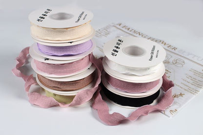 SP-fish-tail shaped ribbon，pleated shaped ribbon，wavy-edge organza ribbon，fresh flower packaging materials，bouquet ribbon
