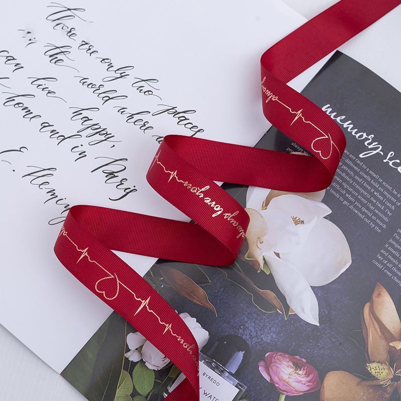 SN-Heartfelt pattern, gold foil ribbon with embossed texture