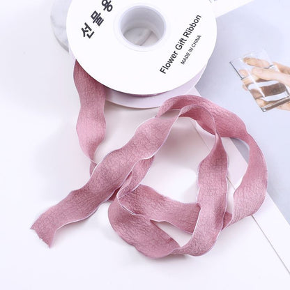 SP-fish-tail shaped ribbon，pleated shaped ribbon，wavy-edge organza ribbon，fresh flower packaging materials，bouquet ribbon