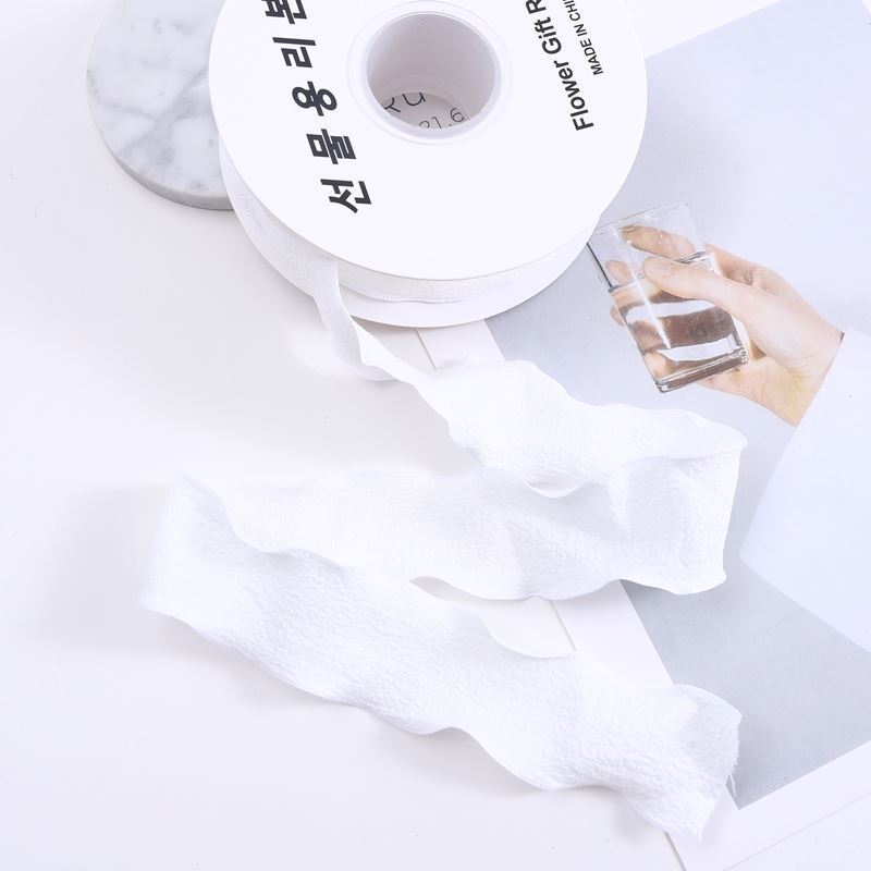 SP-fish-tail shaped ribbon，pleated shaped ribbon，wavy-edge organza ribbon，fresh flower packaging materials，bouquet ribbon