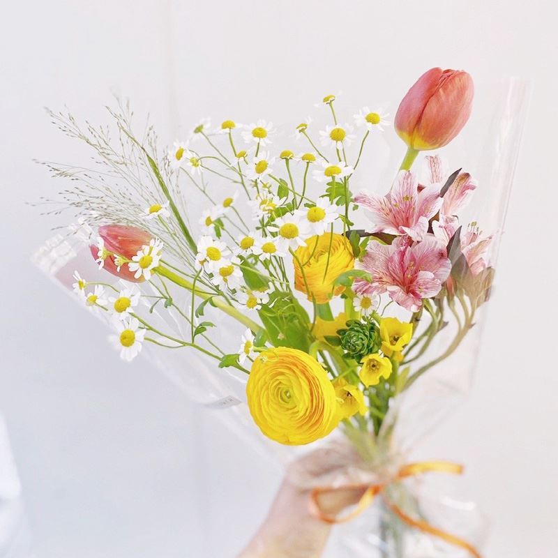 Dustproof Transparent Floral Wrapping Paper